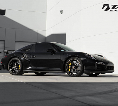 Фото дисков HRE P101 на Porsche 911 VII