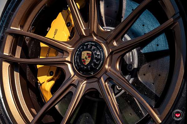 Фото дисков Vossen S17-06 Сатиновая бронза на Porsche 911 VIII
