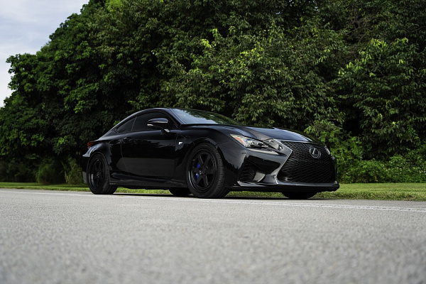 Фото дисков Strasse Wheels S6 Competition Черный матовый на Lexus RC