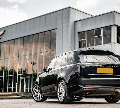 Фото дисков Kahn Type 52 RS на Range Rover V
