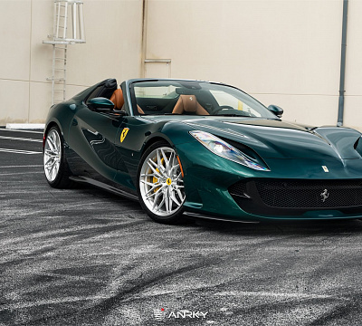 Фото дисков Anrky S1-X1 на Ferrari 812