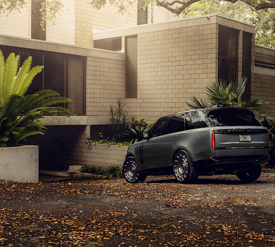 Фото дисков Vossen UV-7 на Land Rover Range Rover V