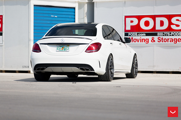 Фото дисков Vossen VFS-10 Глянцевый графит на Mercedes-Benz C-Class (W205)