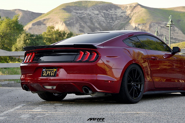 Фото дисков MRR M350 Черный глянец на Ford Mustang VI