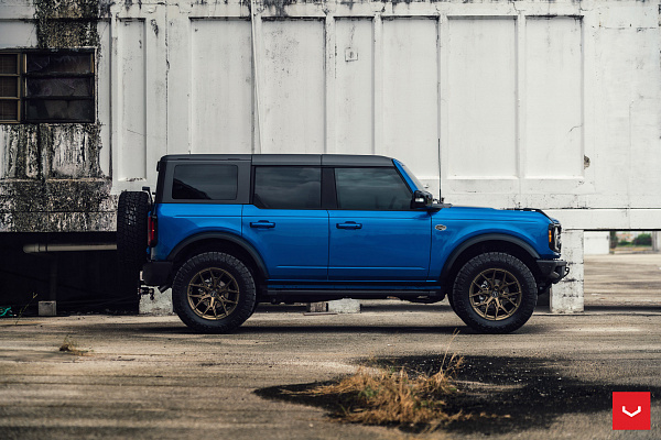 Фото дисков Vossen HF6-4 Сатиновое темное золото на Ford Bronco