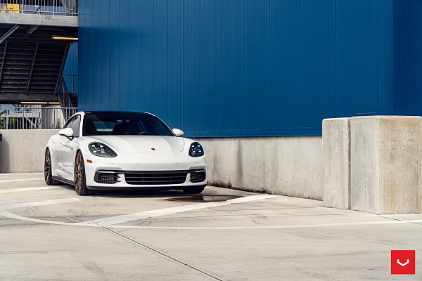 Фото дисков Vossen HF-2 Сатиновая бронза на Porsche Panamera II