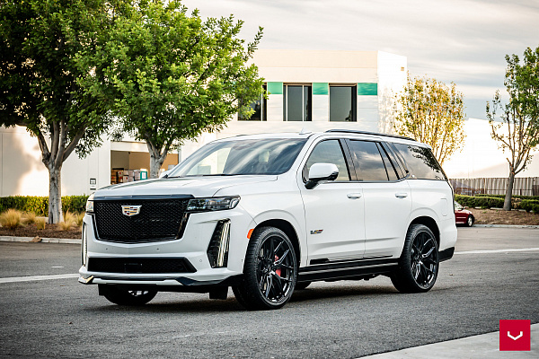 Фото дисков Vossen HF6-4 Черный глянец на Cadillac Escalade V