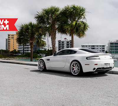 Фото дисков HRE FF01 на Aston Martin Vantage 3