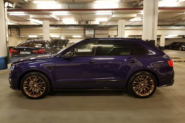 Фото дисков HRE P200 Глянцевое темное золото на Bentley Bentayga