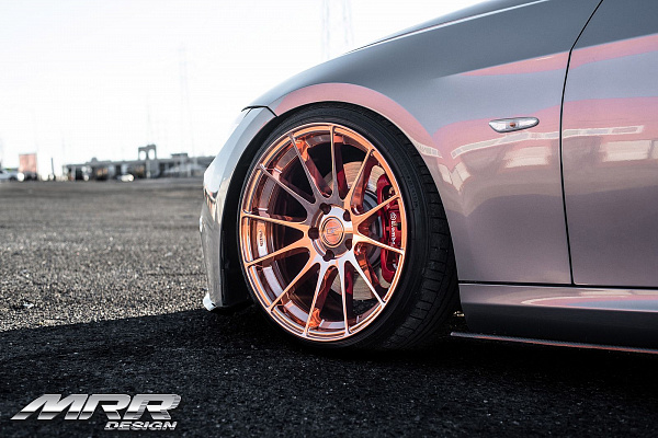 Фото дисков MRR GF6 Глянцевое золото на BMW 3/M3 (E90)