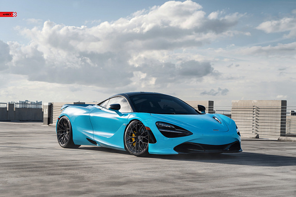 Фото дисков Anrky AN20 Глянцевый темный лак на McLaren 720S