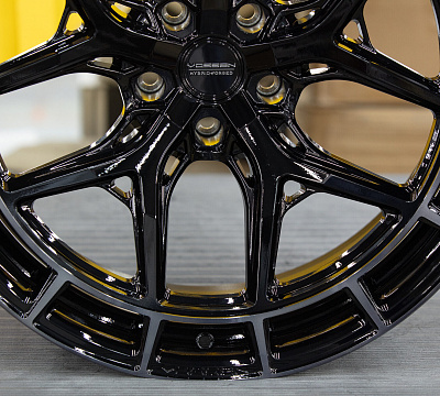 Vossen HFX-1 (5-Lug)