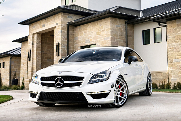 Фото дисков Strasse Wheels SM5 Deep Concave Глянцевый лак на Mercedes-Benz CLS (C218)