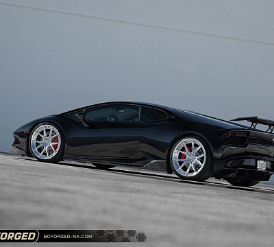 Фото дисков BC Forged HCA165 на Lamborghini Huracan