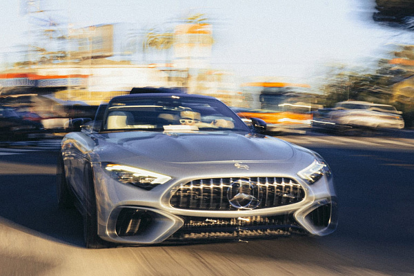 Фото дисков Brixton Forged RS01 Серебро на Mercedes-Benz SL (R232)