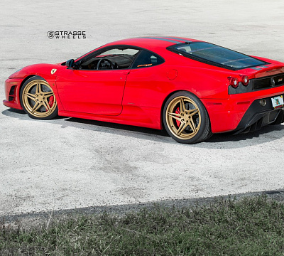 Фото дисков Strasse Wheels SV2T Deep Concave FS на Ferrari F430