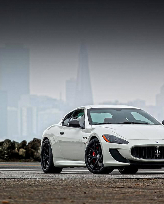 Фото дисков S101 Черный глянец на Maserati GranTurismo I