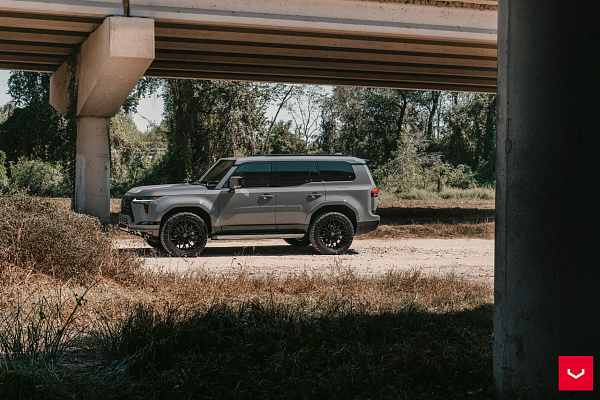 Фото дисков Vossen HF6-3 Черный сатин на Lexus GX II