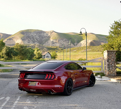 Фото дисков MRR M350 на Ford Mustang VI