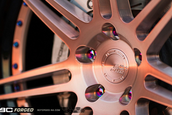 Фото дисков BC Forged HC027 Другой цвет на Porsche Panamera I