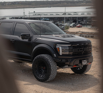 Фото дисков Vossen LCX-03 на GMC Sierra IV
