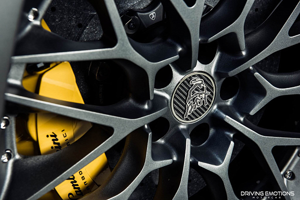Фото дисков HRE S200 Сатиновый графит на Lamborghini Aventador