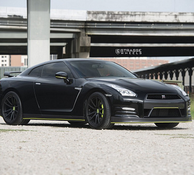 Фото дисков Strasse Wheels SV1 Deep Concave Monoblock на Nissan GT-R
