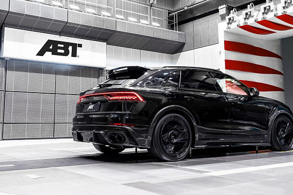 Фото дисков ABT Sportfelge EV1 RS Черный глянец на Audi Q8