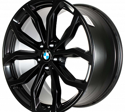 BMW 695