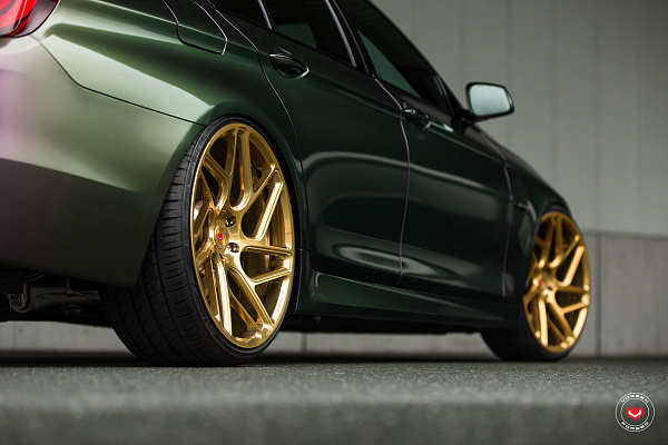 Фото дисков Vossen CG-209T Глянцевое золото на BMW 5/M5 (F10)