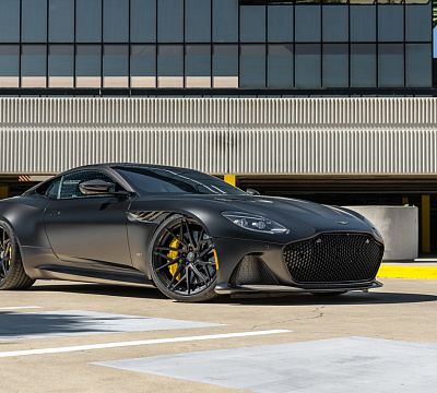 Фото дисков Brixton Forged PF8 на Aston Martin DBS 3