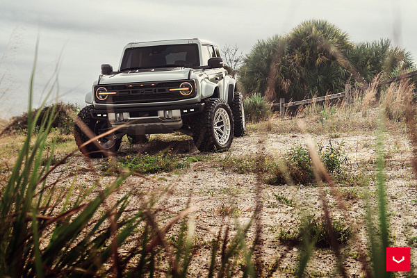 Фото дисков Vossen HFX-1 (6-Lug) Серебро на Ford Bronco