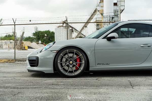 Фото дисков Anrky AN22 Сатиновый темный лак на Porsche 911 VII