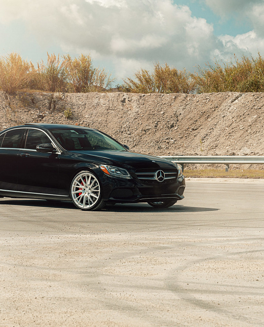 Фото дисков HF-4T Серебро на Mercedes-Benz C-Class (W205)