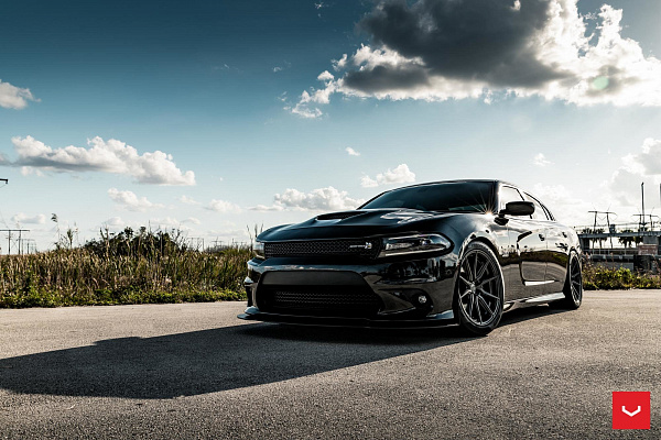 Фото дисков Vossen HF-3 Глянцевый графит на Dodge Charger VII
