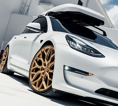 Фото дисков Vossen HF-2 на Tesla Model 3