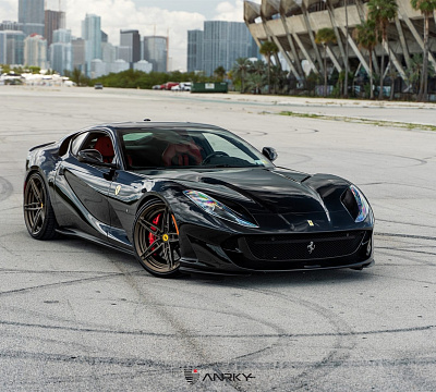 Фото дисков Anrky AN27 на Ferrari 812