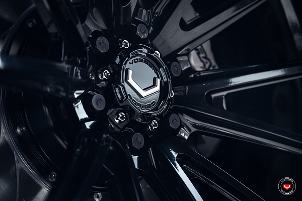 Фото дисков Vossen VFX-01 Черный глянец на Ram 1500 V