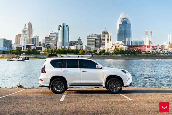 Фото дисков Vossen HF6-5 Сатиновый графит на Lexus GX II