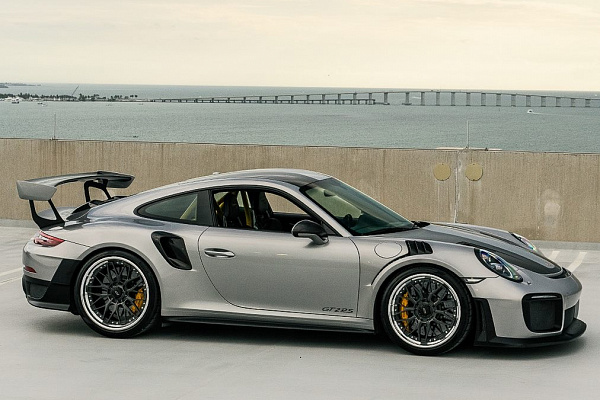 Фото дисков Anrky RS1 Черный глянец на Porsche 911 VII