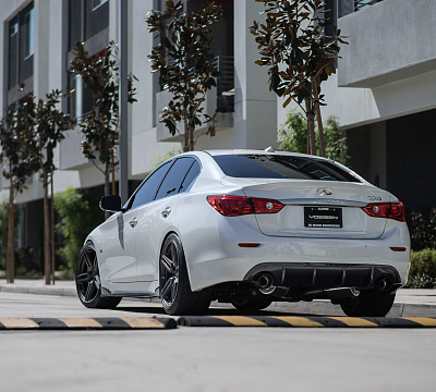 Фото дисков Vossen HF-1 на Infiniti Q50