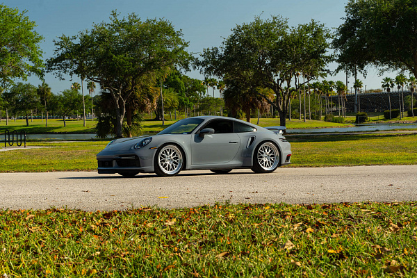 Фото дисков HRE 520 Глянцевый лак на Porsche 911 VIII