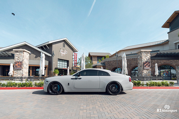 Фото дисков Vossen S17-14 (3-Piece) Черный сатин на Rolls-Royce Wraith