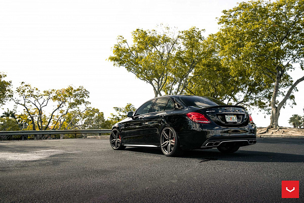 Фото дисков Vossen HF-1 Сатиновый графит на Mercedes-Benz C-Class (W205)