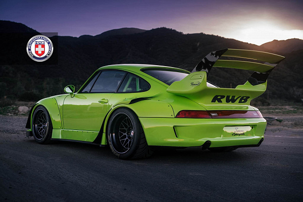 Фото дисков HRE 300 Черный сатин на Porsche 911 IV