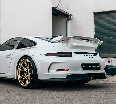 Фото дисков HRE P201 на Porsche 911 VII