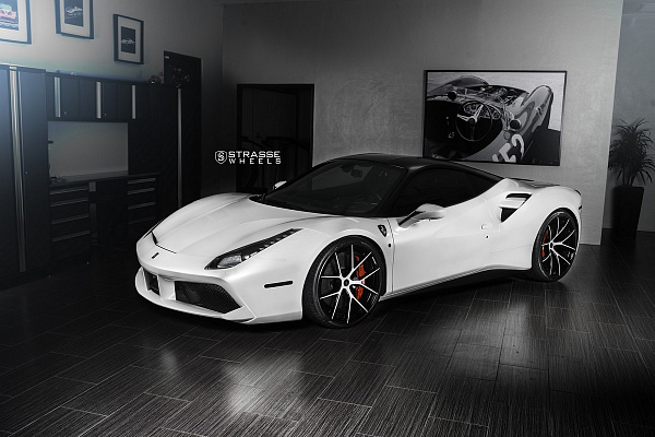 Фото дисков Strasse Wheels SM5R Deep Concave Monoblock Другой цвет на Ferrari 488