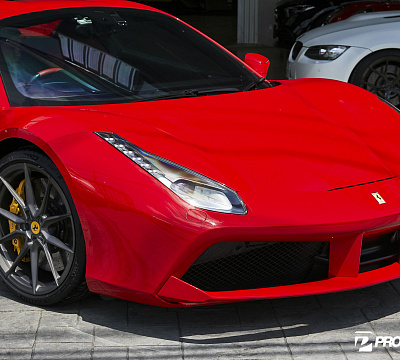 Фото дисков Vossen EVO-2 на Ferrari 488