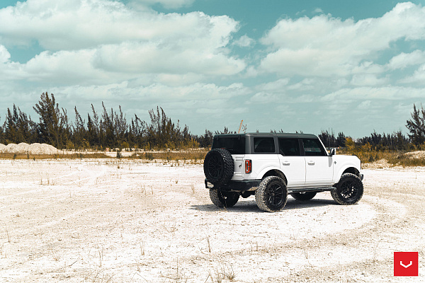 Фото дисков Vossen HF6-5 Черный сатин на Ford Bronco