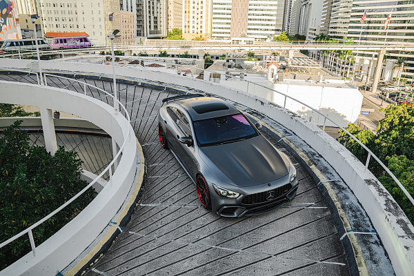 Фото дисков Strasse Wheels SV10M-RS Deep Concave FS Другой цвет на Mercedes-Benz AMG GT I
